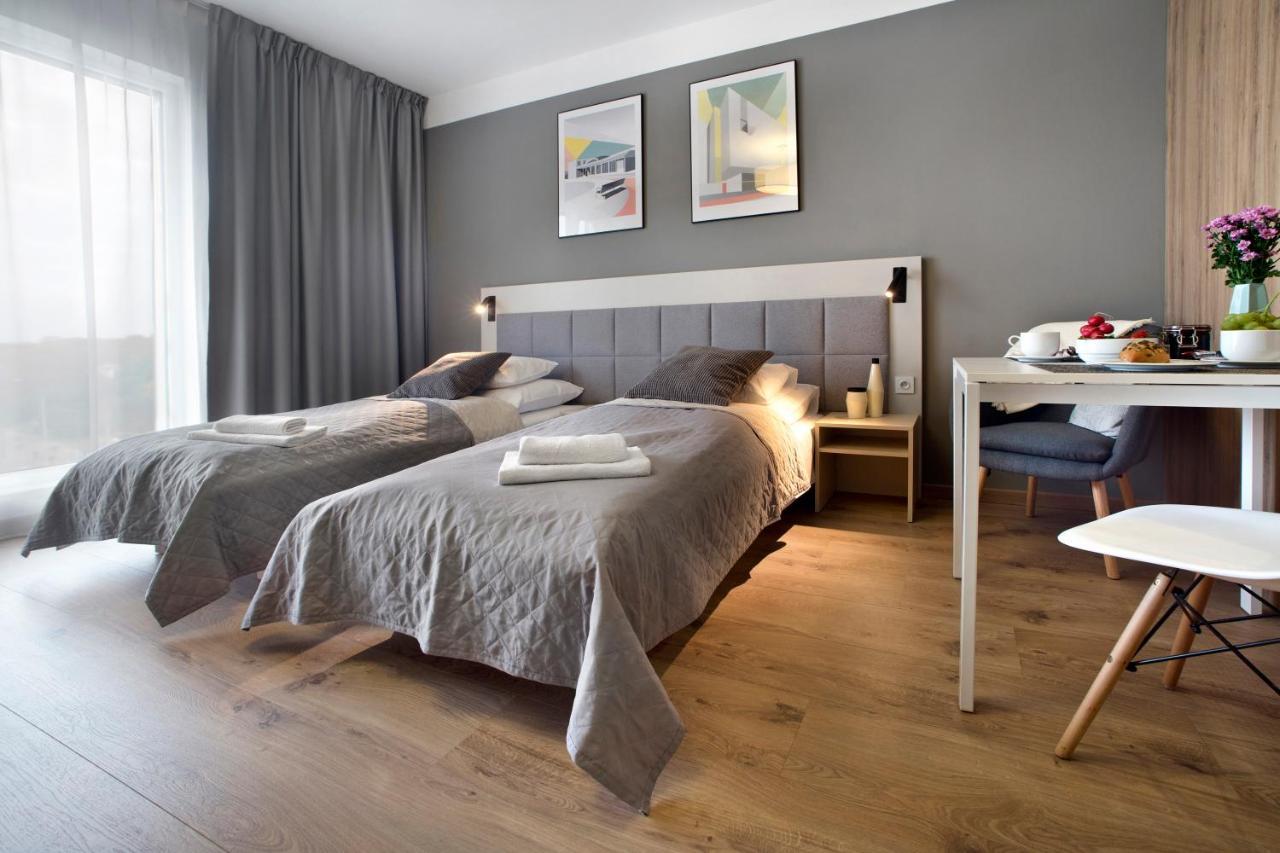 Wolska Residence Serviced Apartments Varsavia Esterno foto