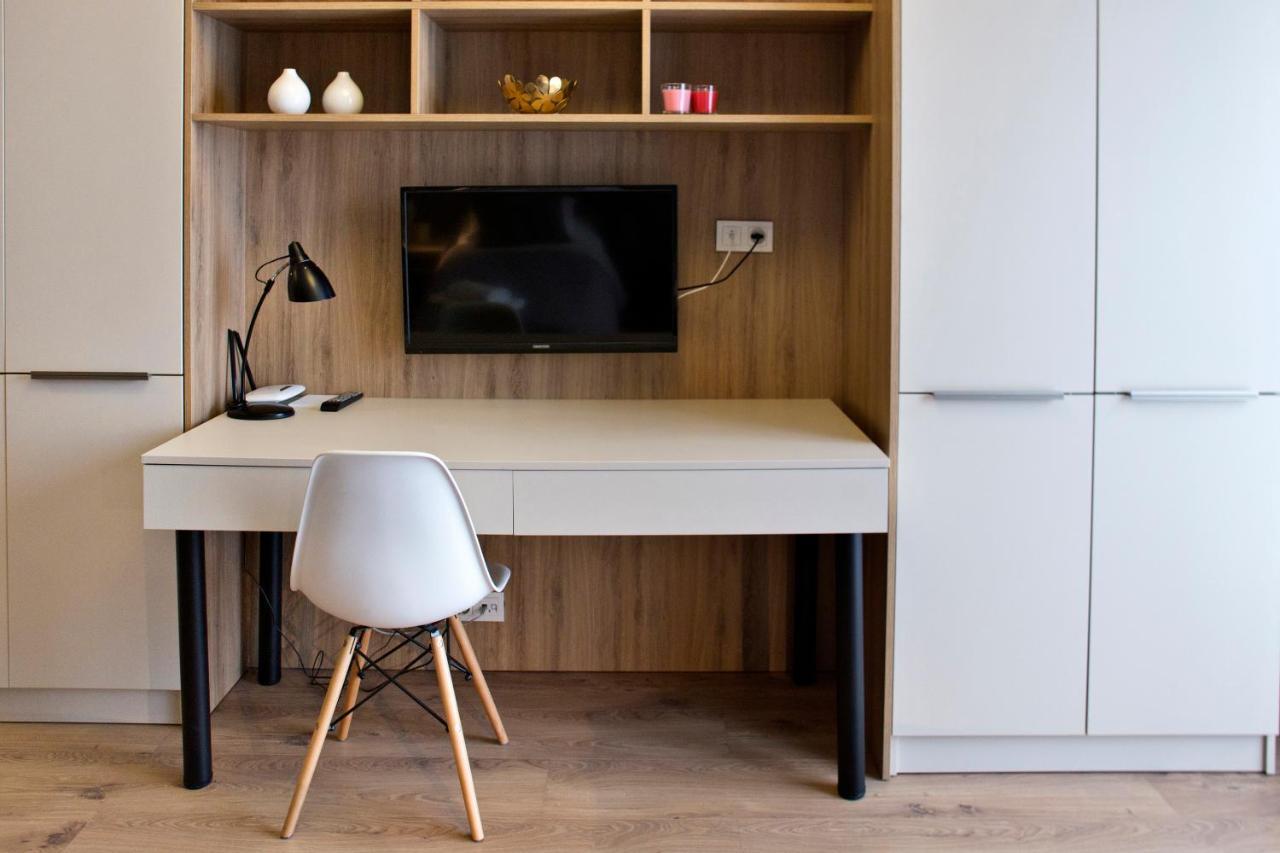 Wolska Residence Serviced Apartments Varsavia Esterno foto