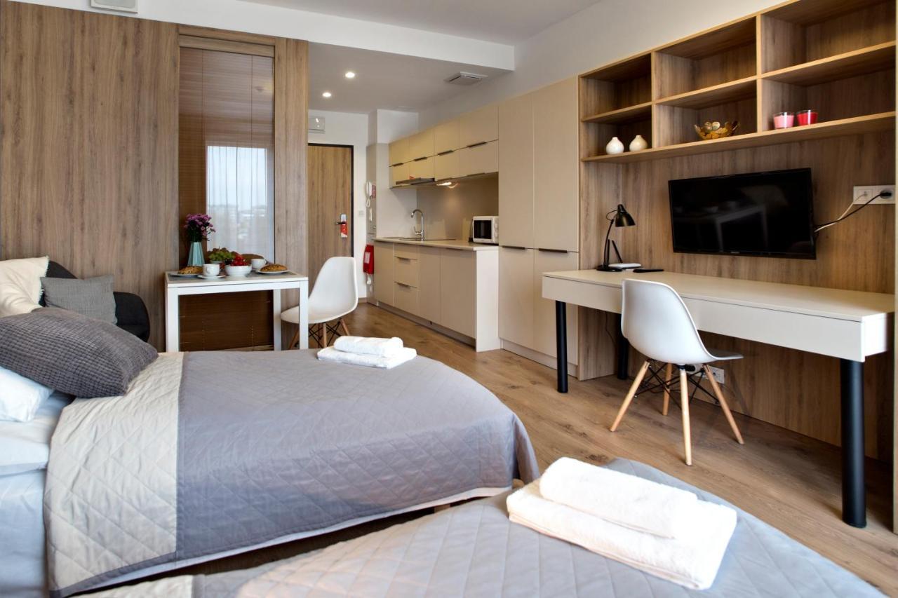 Wolska Residence Serviced Apartments Varsavia Esterno foto