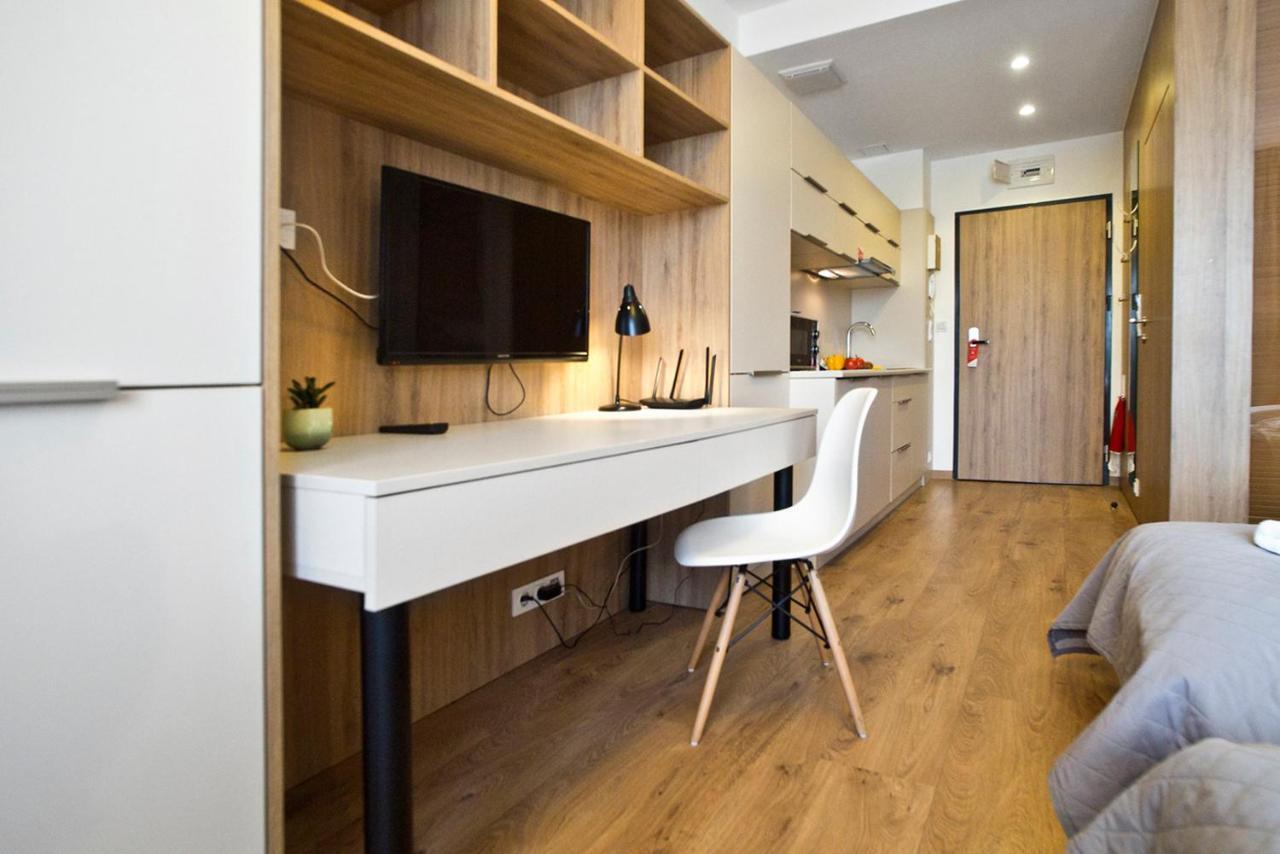 Wolska Residence Serviced Apartments Varsavia Esterno foto