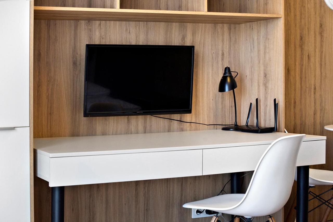 Wolska Residence Serviced Apartments Varsavia Esterno foto